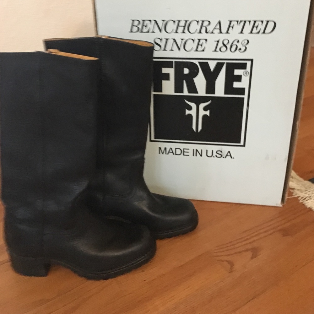 Frye 14L campus boots black